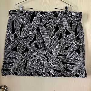 Rafaella Black and White Tropical Print Mini Skort